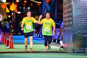 BIB: 50186, 50275, 1001001
                            <button type="button" onclick="openModal(21804049)" class="btn btn-primary btn-sm float-right btn-popup" data-toggle="modal" data-target=".modal-high-quality">
                        <i class="fas fa-shopping-cart"></i> Add to Cart
                    </button>
                                            <button type="button" onclick="isThisMe(21804049, true)" class="btn btn-success btn-sm float-right btn-popup btn-isme hidden" data-toggle="tooltip" data-placement="bottom" title="นี่คือรูปของคุณใช่ไหม คลิกที่นี่เพื่อเอาเข้าอัลบั้ม">
                        <i class="fas fa-plus"></i> Add to album
                    </button>
                    <button type="button" onclick="isThisMe(21804049, false)" class="btn btn-warning btn-sm float-right btn-popup btn-isnotme hidden">
                        <i class="fas fa-ban"></i> Remove from album
                    </button>